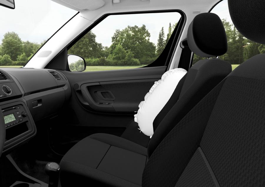  Skoda Roomster 2010 года  (фото 5 из 46)